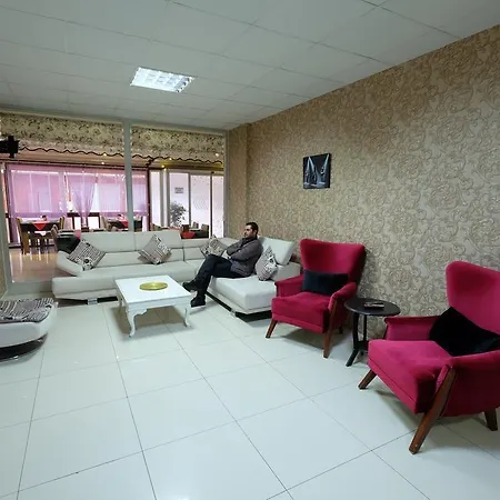 Izmit Star House 酒店 *